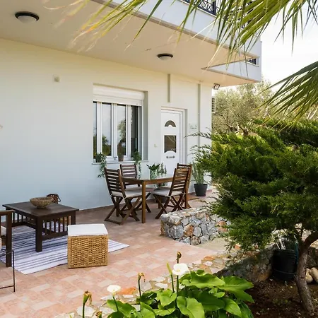 Apartment Eleanna's House - 400m From The Rethymno (Crete)